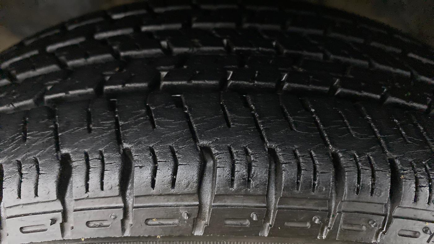 2019 Maruti Alto K10 VXI, Petrol, Manual, 14,870 km, Left Front Tyre Tread