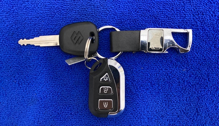 2019 Maruti Alto K10 VXI, Petrol, Manual, 14,870 km, Key Close Up