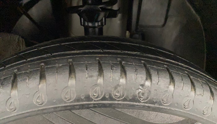 2022 Renault Kwid RXL 1.0 AMT, Petrol, Automatic, 49,984 km, Right Front Tyre Tread