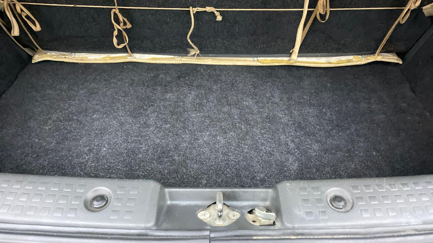 2010 Maruti Swift VXI, Petrol, Manual, 97,645 km, Boot Inside