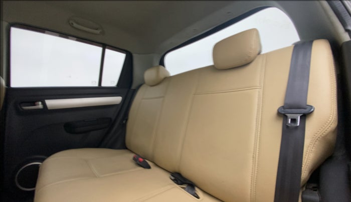 2010 Maruti Swift VXI, Petrol, Manual, 97,645 km, Right Side Rear Door Cabin