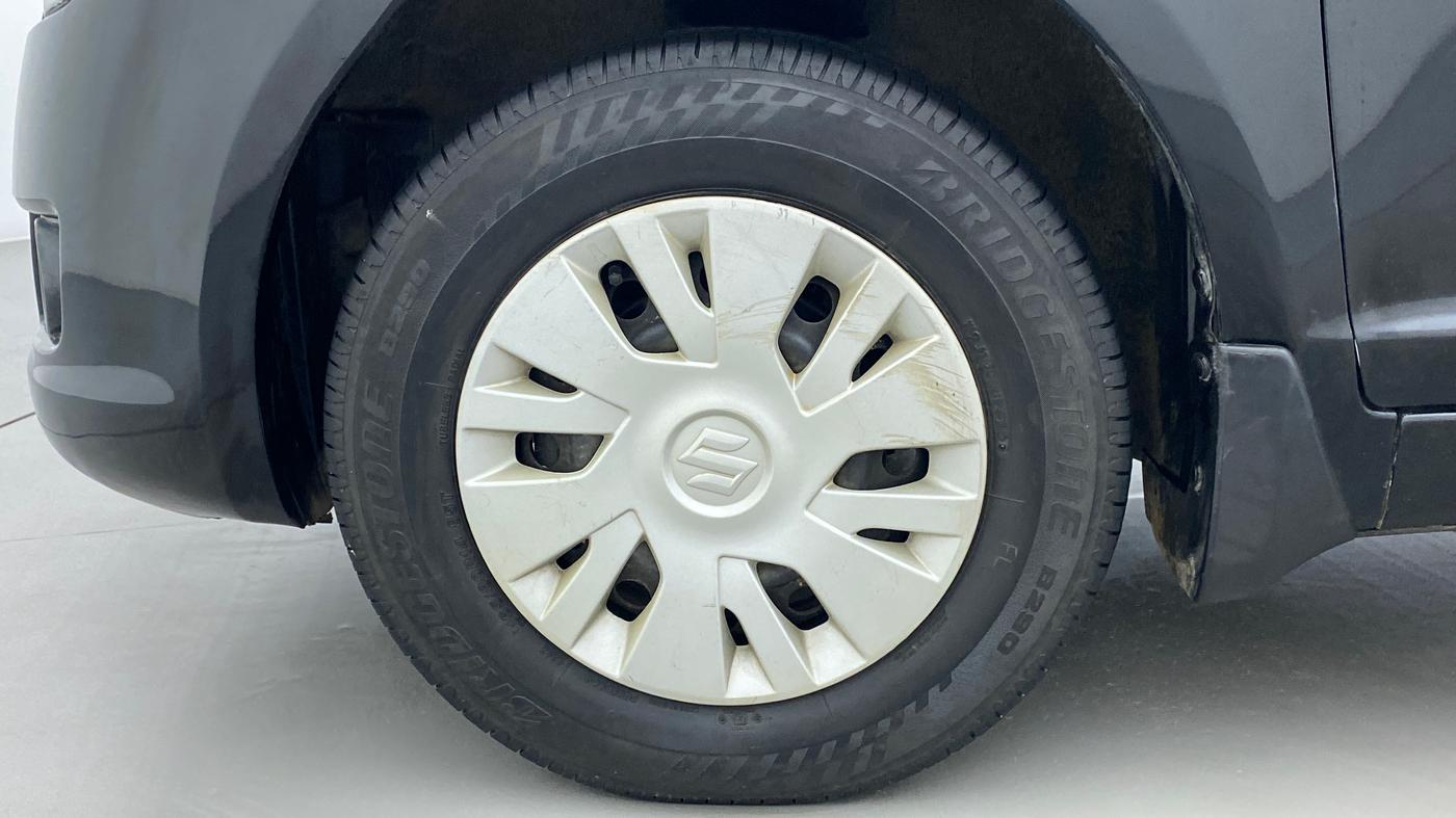 2010 Maruti Swift VXI, Petrol, Manual, 97,645 km, Left Front Wheel