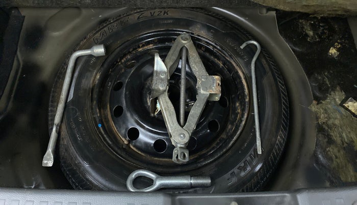 2010 Maruti Swift VXI, Petrol, Manual, 97,645 km, Spare Tyre