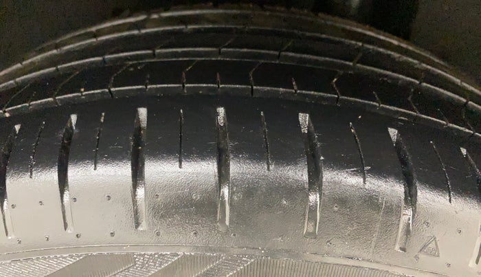 2020 Maruti Baleno ZETA PETROL 1.2, Petrol, Manual, 25,179 km, Left Rear Tyre Tread