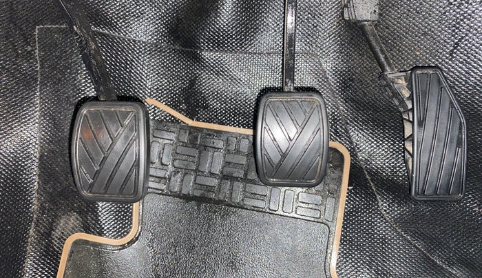 2020 Maruti Baleno ZETA PETROL 1.2, Petrol, Manual, 25,179 km, Pedals