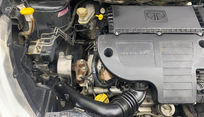 2014 Tata Zest XMS 90PS DIESEL, Diesel, Manual, 1,09,255 km, Engine View - Right