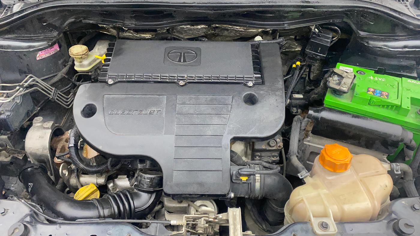 2014 Tata Zest XMS 90PS DIESEL, Diesel, Manual, 1,09,255 km, Engine View
