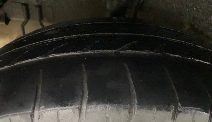 2014 Tata Zest XMS 90PS DIESEL, Diesel, Manual, 1,09,255 km, Right Rear Tyre Tread