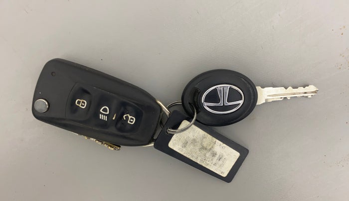 2014 Tata Zest XMS 90PS DIESEL, Diesel, Manual, 1,09,255 km, Key Close Up