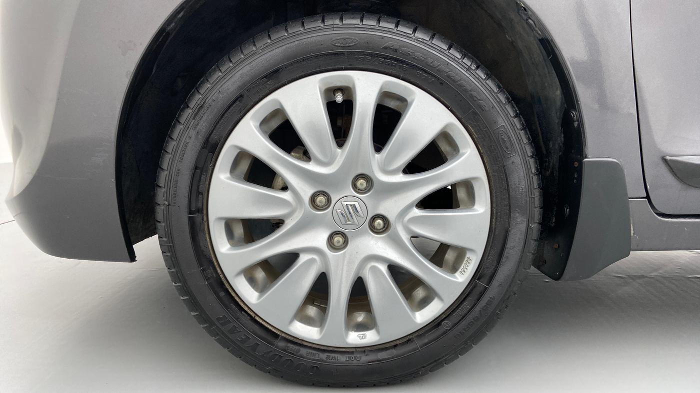 2018 Maruti Baleno ALPHA DDIS 190, Diesel, Manual, 93,917 km, Left Front Wheel