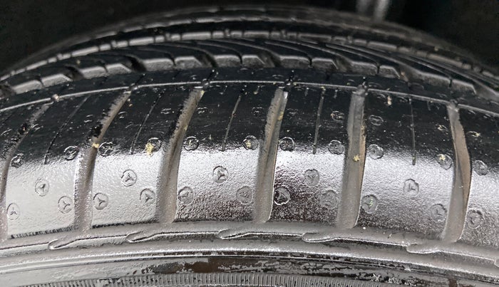 2018 Maruti Baleno ALPHA DDIS 190, Diesel, Manual, 93,917 km, Left Rear Tyre Tread