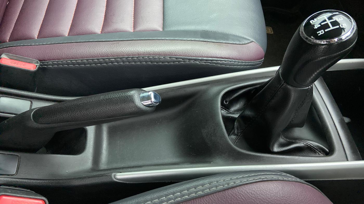 2018 Maruti Baleno ALPHA DDIS 190, Diesel, Manual, 93,917 km, Gear Lever