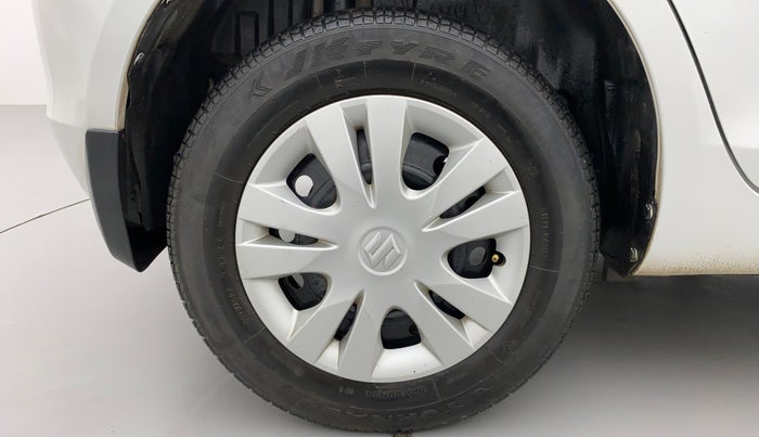 2017 Maruti Swift VXI O, Petrol, Manual, 48,030 km, Right Rear Wheel