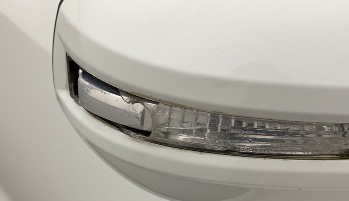 2017 Maruti Swift VXI O, Petrol, Manual, 48,030 km, Right rear-view mirror - Indicator light has minor damage
