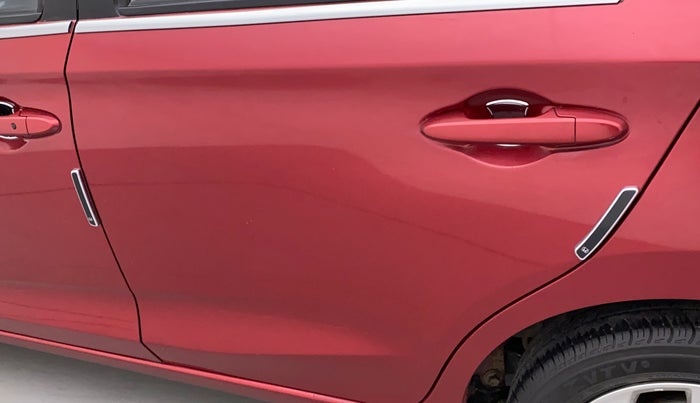 2020 Honda Amaze 1.2L I-VTEC VX CVT, Petrol, Automatic, 33,120 km, Rear left door - Minor scratches