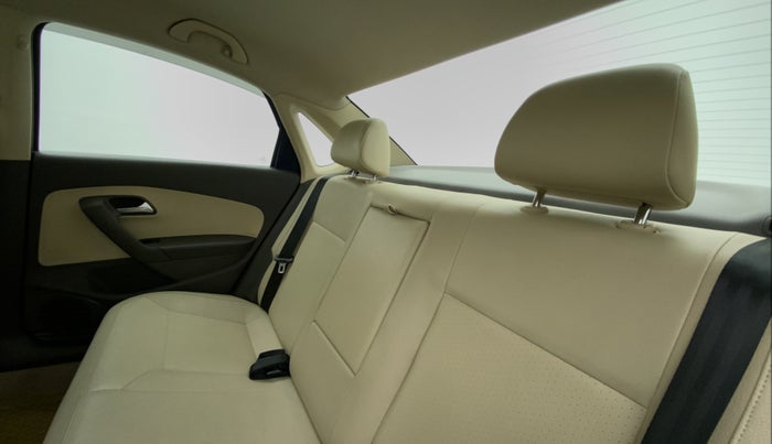2013 Volkswagen Vento HIGHLINE PETROL, Petrol, Manual, 77,461 km, Right Side Rear Door Cabin