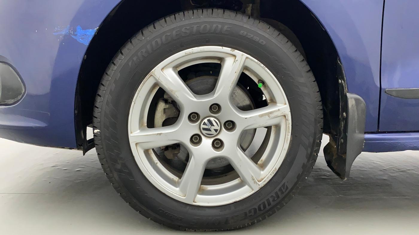 2013 Volkswagen Vento HIGHLINE PETROL, Petrol, Manual, 77,461 km, Left Front Wheel