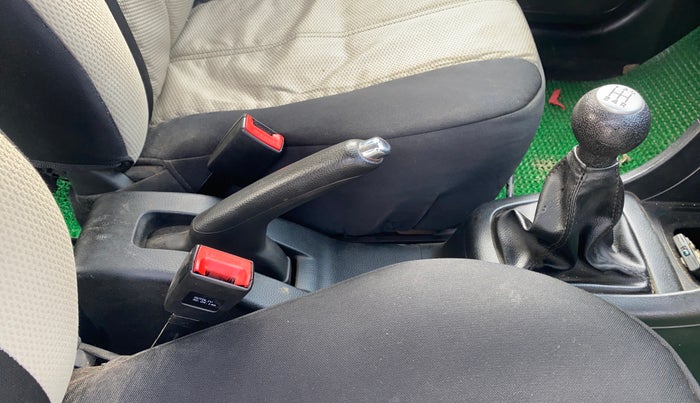 2014 Maruti Swift VXI, Petrol, Manual, 77,790 km, Gear Lever