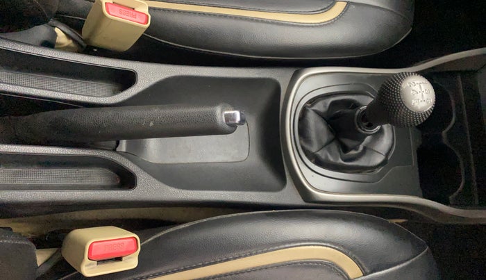 2017 Honda City 1.5L I-VTEC V MT, Petrol, Manual, 88,095 km, Gear Lever