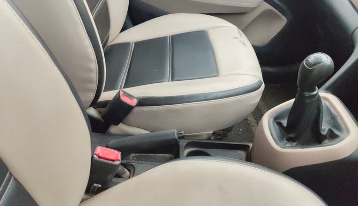 2015 Hyundai Grand i10 MAGNA 1.2 KAPPA VTVT, CNG, Manual, 62,838 km, Gear Lever