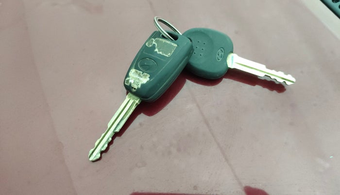 2015 Hyundai Grand i10 MAGNA 1.2 KAPPA VTVT, CNG, Manual, 62,838 km, Key Close Up