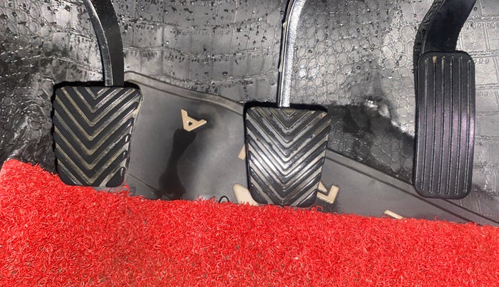 2024 Hyundai Verna SX 1.5 l MPI, Petrol, Manual, 20,610 km, Pedals