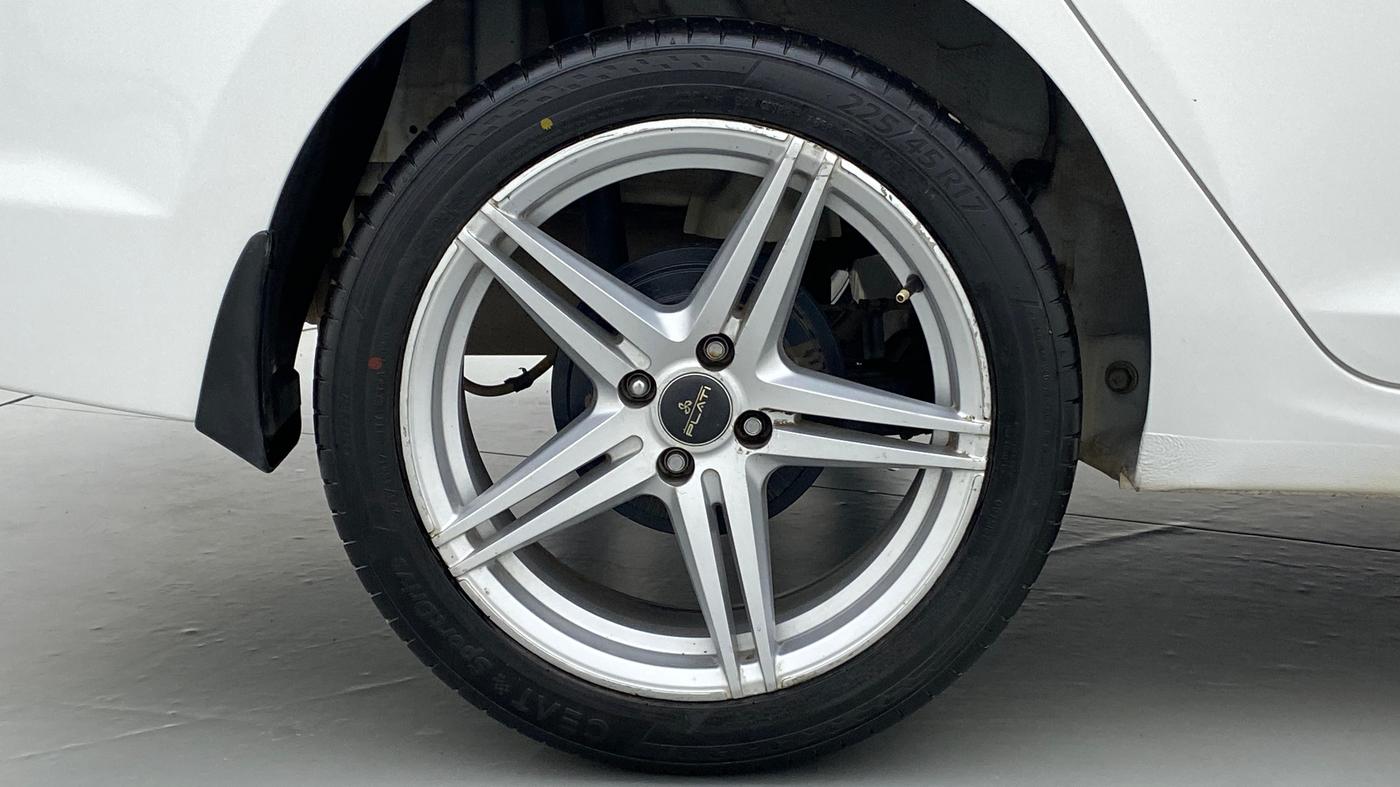 2020 Hyundai Verna 1.6 CRDI SX, Diesel, Manual, 34,942 km, Right Rear Wheel