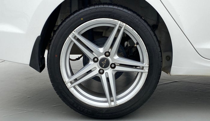 2020 Hyundai Verna 1.6 CRDI SX, Diesel, Manual, 34,942 km, Right Rear Wheel