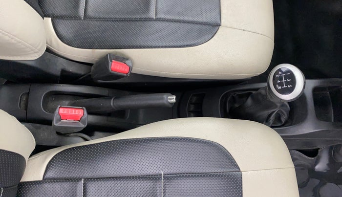 2018 Maruti Wagon R 1.0 VXI, Petrol, Manual, 14,219 km, Gear Lever