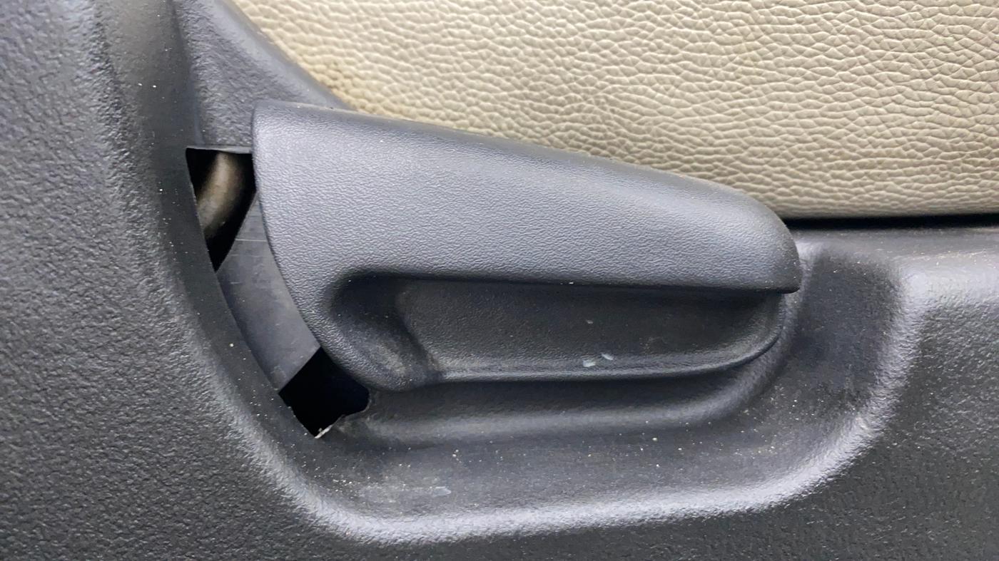 2018 Maruti Wagon R 1.0 VXI, Petrol, Manual, 14,219 km, Driver Side Adjustment Panel