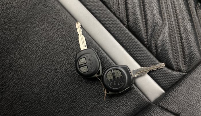 2021 Maruti Swift VXI AMT, Petrol, Automatic, 22,600 km, Key Close Up