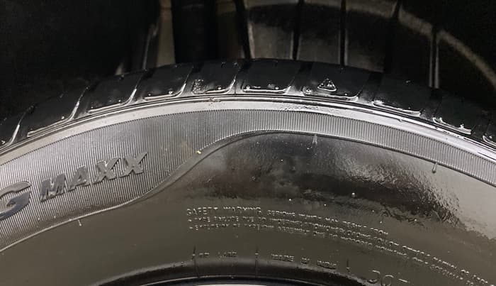 2021 Maruti Swift VXI AMT, Petrol, Automatic, 22,600 km, Right Rear Tyre Tread
