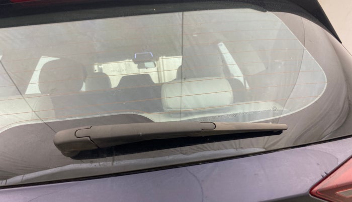 2023 Mahindra XUV700 AX 7 LUXURY P AT 7 STR, Petrol, Automatic, 25,257 km, Rear Wiper