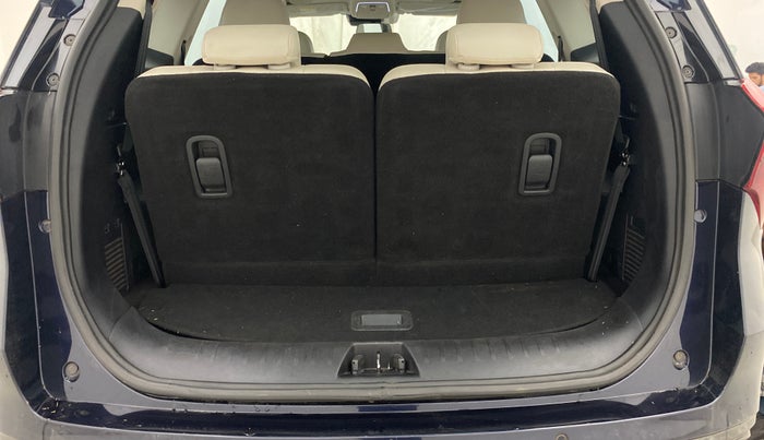 2023 Mahindra XUV700 AX 7 LUXURY P AT 7 STR, Petrol, Automatic, 25,257 km, Boot Inside