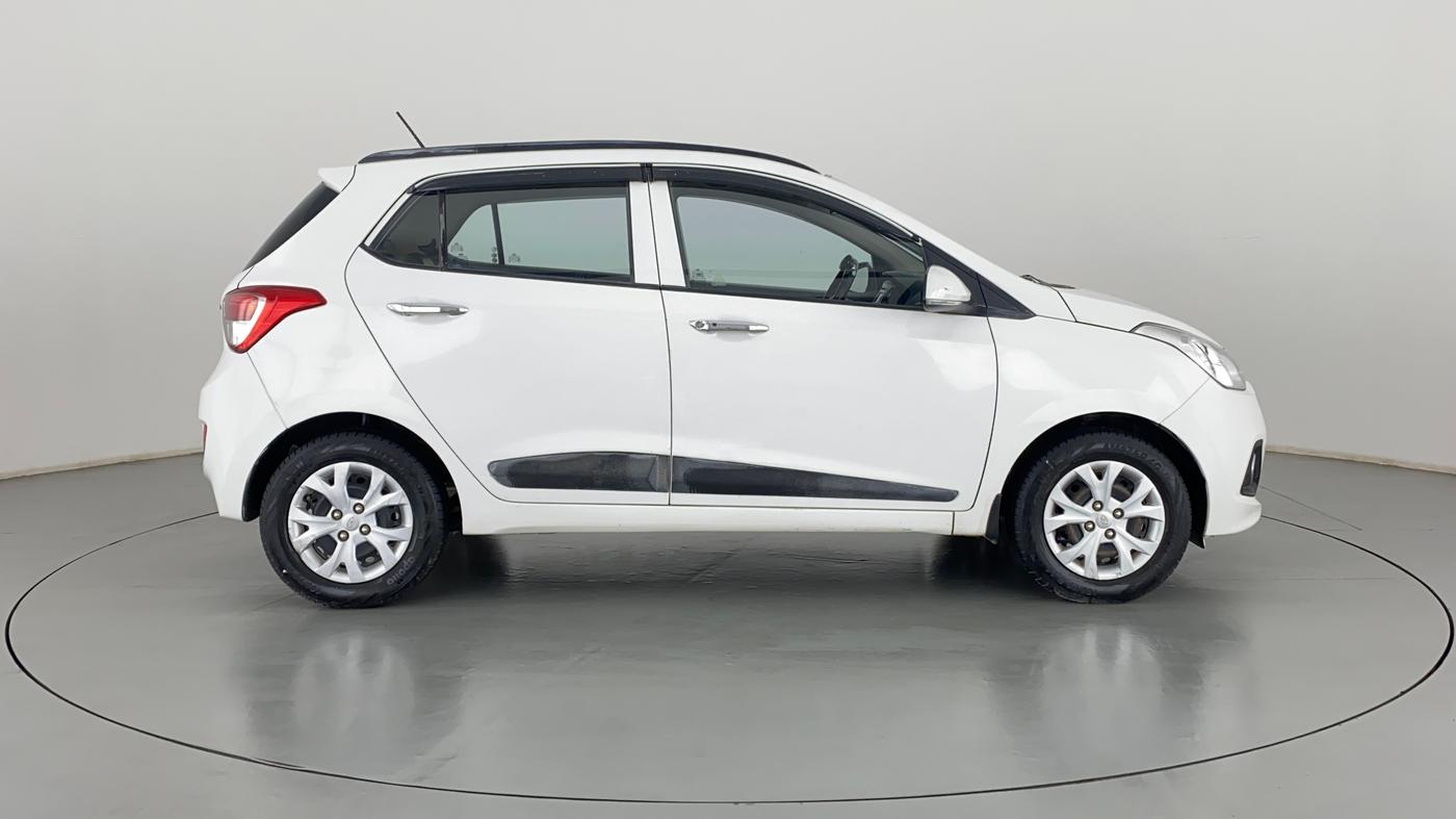 2013 Hyundai Grand i10 SPORTZ 1.2 KAPPA VTVT, Petrol, Manual, 64,735 km, Right Side View