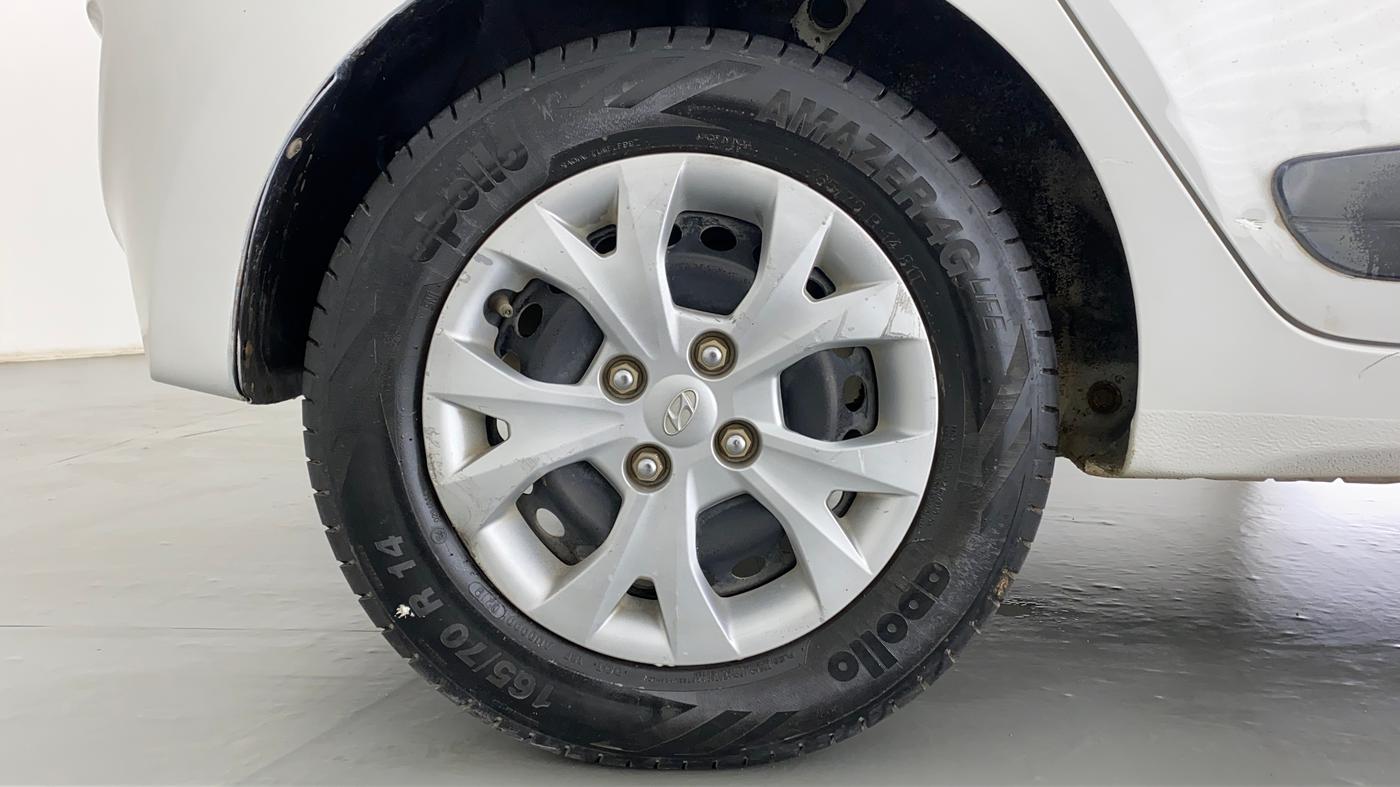 2013 Hyundai Grand i10 SPORTZ 1.2 KAPPA VTVT, Petrol, Manual, 64,735 km, Right Rear Wheel