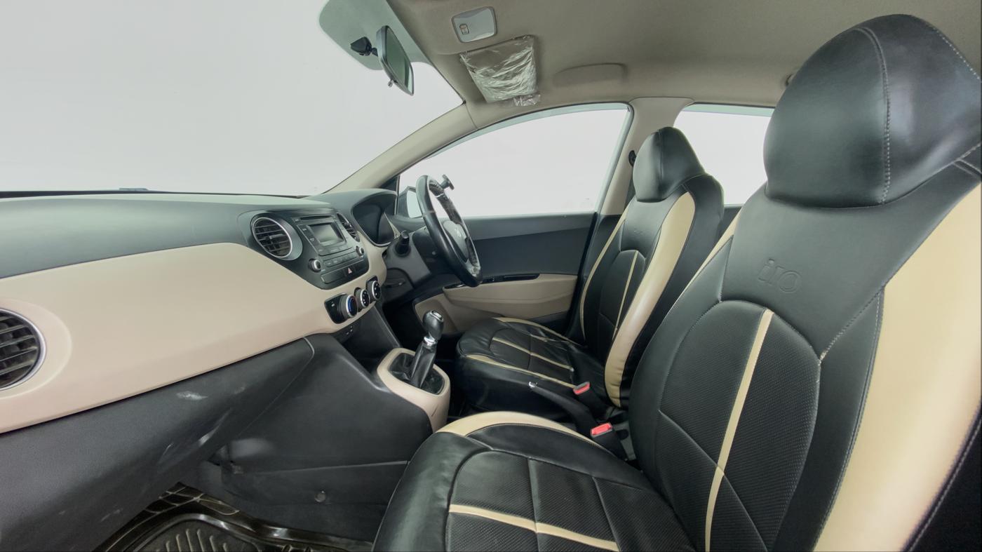 2013 Hyundai Grand i10 SPORTZ 1.2 KAPPA VTVT, Petrol, Manual, 64,735 km, Right Side Front Door Cabin