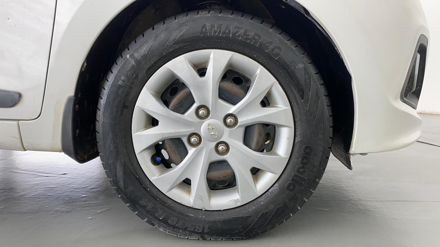 2013 Hyundai Grand i10 SPORTZ 1.2 KAPPA VTVT, Petrol, Manual, 64,735 km, Right Front Wheel