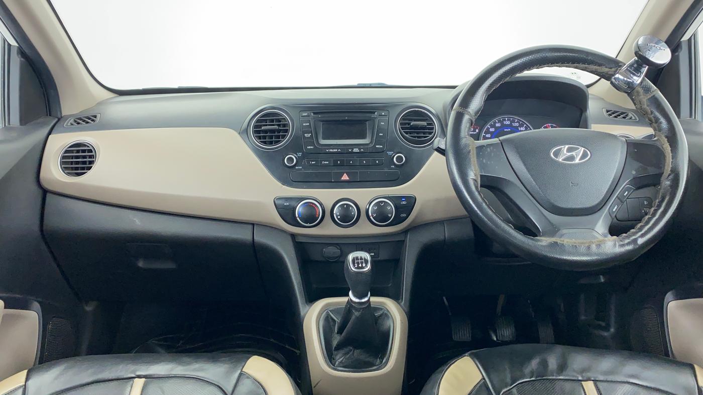 2013 Hyundai Grand i10 SPORTZ 1.2 KAPPA VTVT, Petrol, Manual, 64,735 km, Dashboard