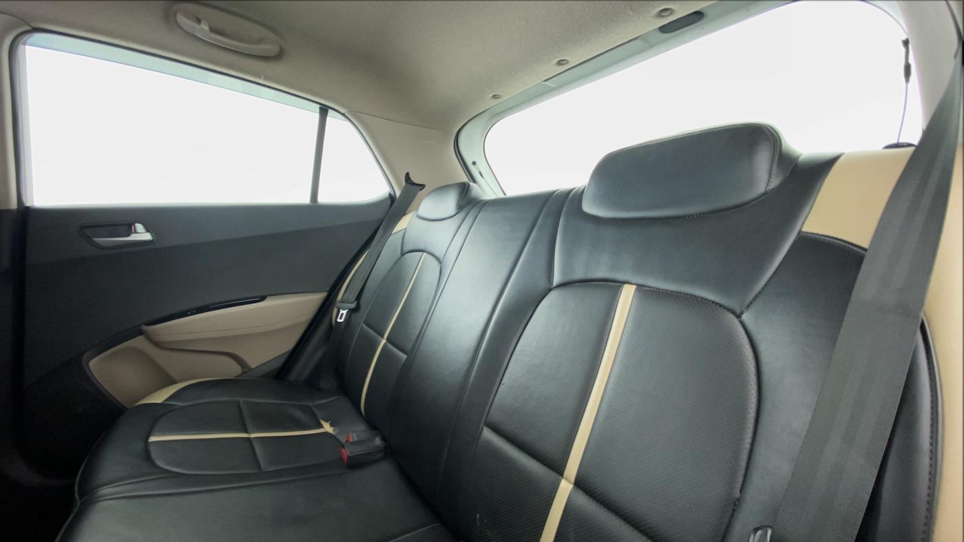 2013 Hyundai Grand i10 SPORTZ 1.2 KAPPA VTVT, Petrol, Manual, 64,735 km, Right Side Rear Door Cabin