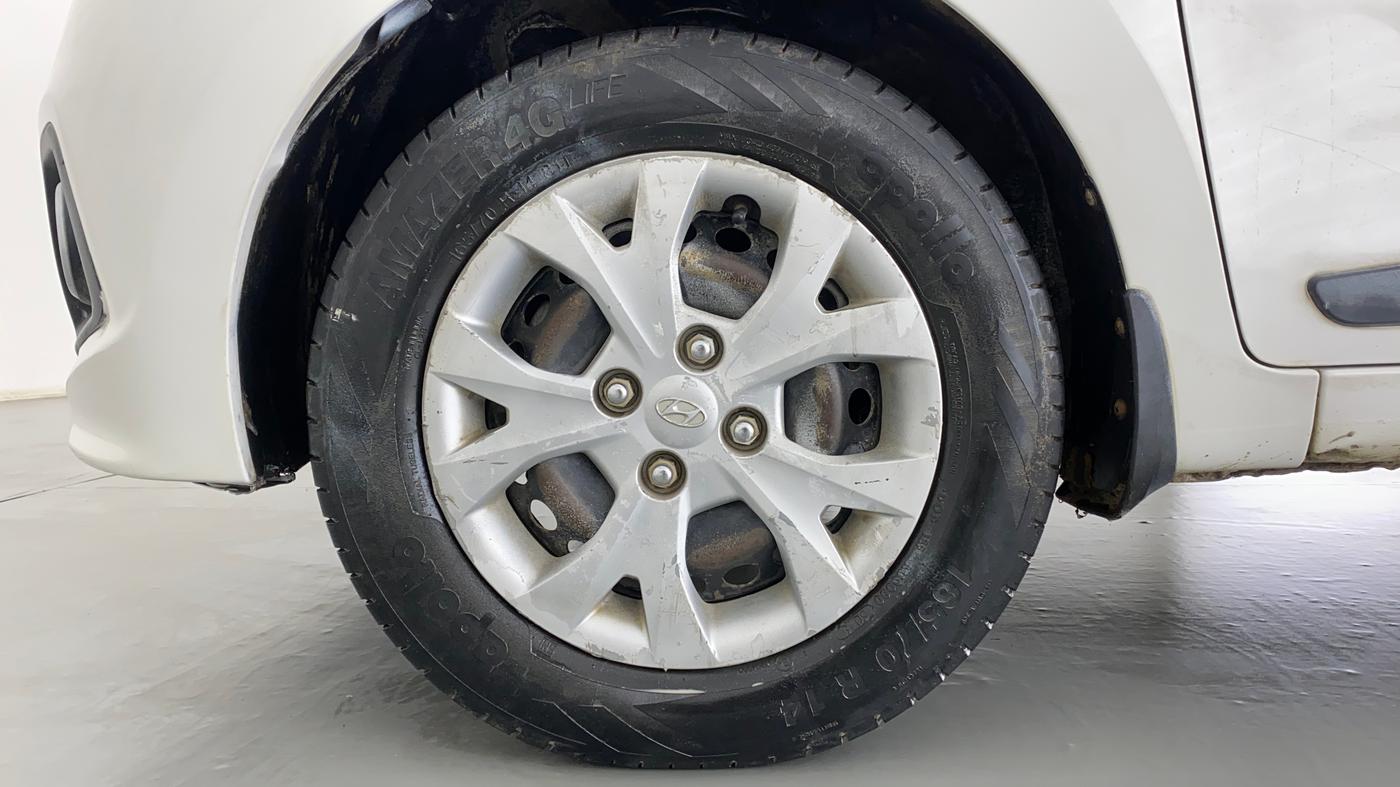 2013 Hyundai Grand i10 SPORTZ 1.2 KAPPA VTVT, Petrol, Manual, 64,735 km, Left Front Wheel