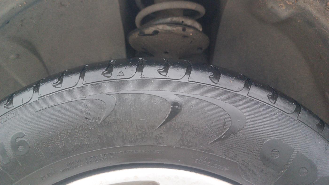 2017 Renault Duster RXL PETROL, Petrol, Manual, 57,248 km, Left Front Tyre Tread