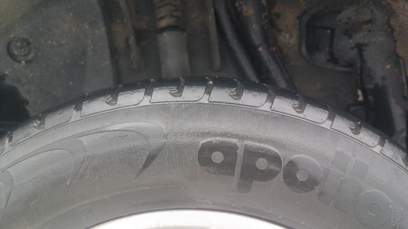 2017 Renault Duster RXL PETROL, Petrol, Manual, 57,248 km, Right Rear Tyre Tread