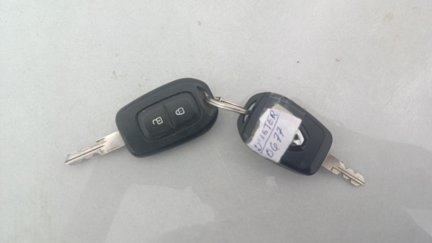 2017 Renault Duster RXL PETROL, Petrol, Manual, 57,248 km, Key Close Up