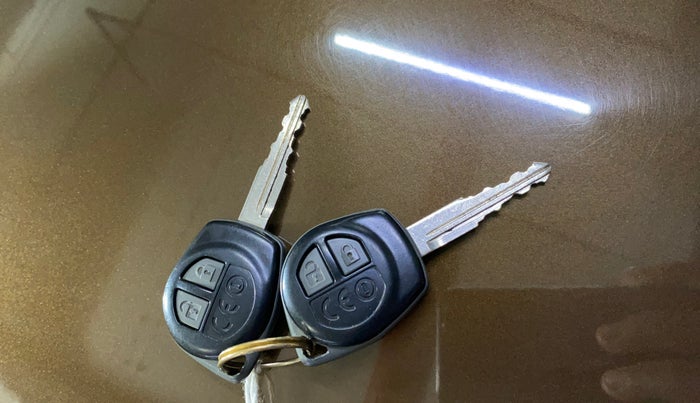 2014 Maruti Ciaz VXI, Petrol, Manual, 45,312 km, Key Close Up