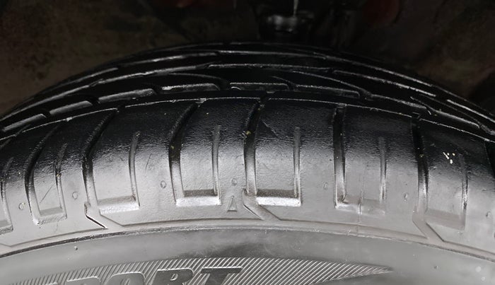 2017 Hyundai Creta SX PLUS AT 1.6 PETROL, Petrol, Automatic, 1,16,844 km, Right Front Tyre Tread