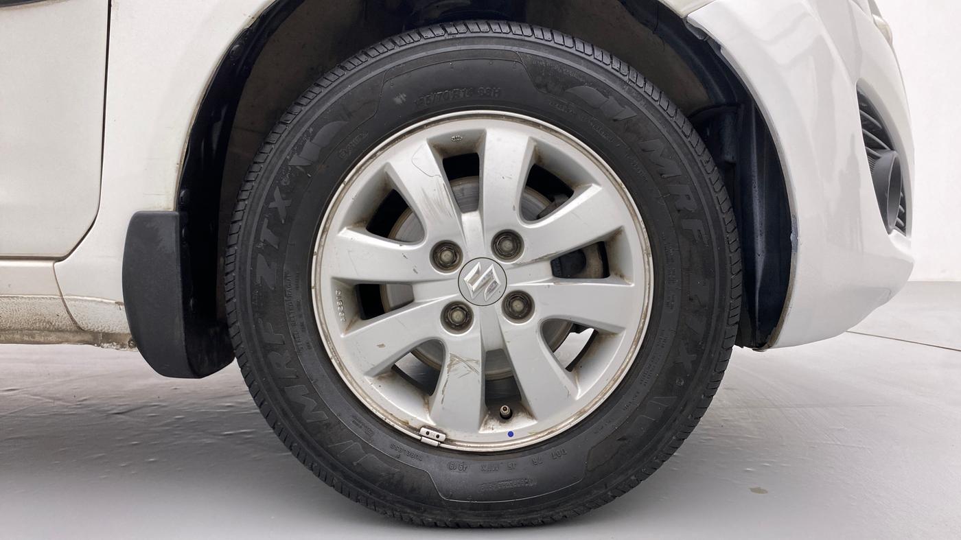 2014 Maruti Ritz ZXI, Petrol, Manual, 94,681 km, Right Front Wheel