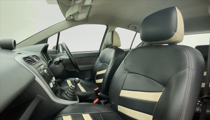 2014 Maruti Ritz ZXI, Petrol, Manual, 94,681 km, Right Side Front Door Cabin