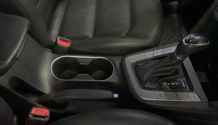 2019 Hyundai New Elantra 1.6 SX (O) AT DIESEL, Diesel, Automatic, 63,389 km, Gear Lever