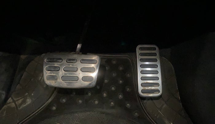 2019 Hyundai New Elantra 1.6 SX (O) AT DIESEL, Diesel, Automatic, 63,389 km, Pedals